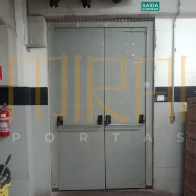 Porta Corta Fogo para Saída de Emergência - 1