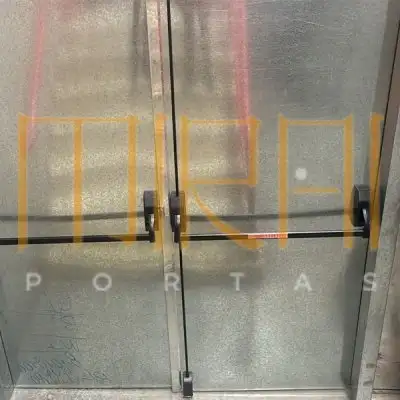 Porta corta fogo em Balneário Camboriú