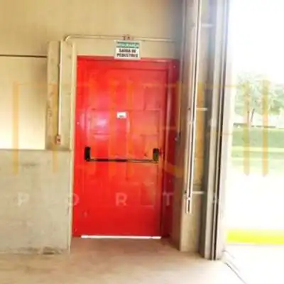 Porta Corta Fogo para Saída de Emergência